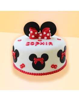 Royal Minnie Mouse Cake